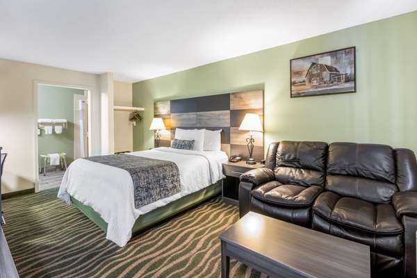  - Rodeway Inn Cadiz - I-24, Exit 65