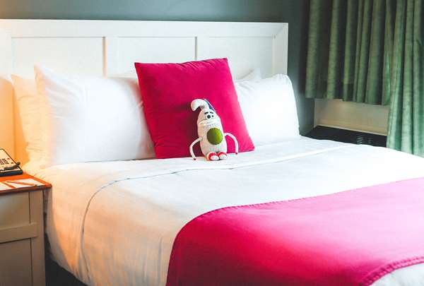  - Summit Lodge Boutique Hotel Whistler