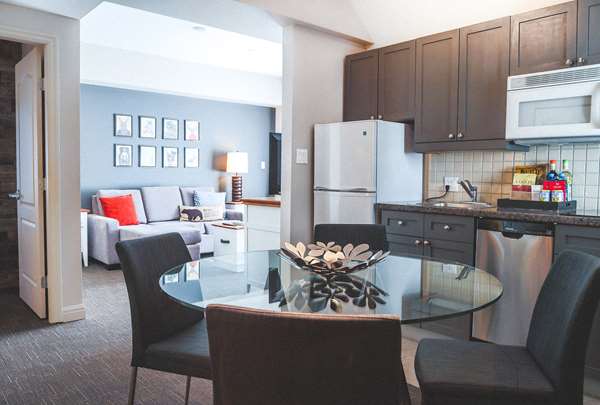 Suite - Summit Lodge Boutique Hotel Whistler