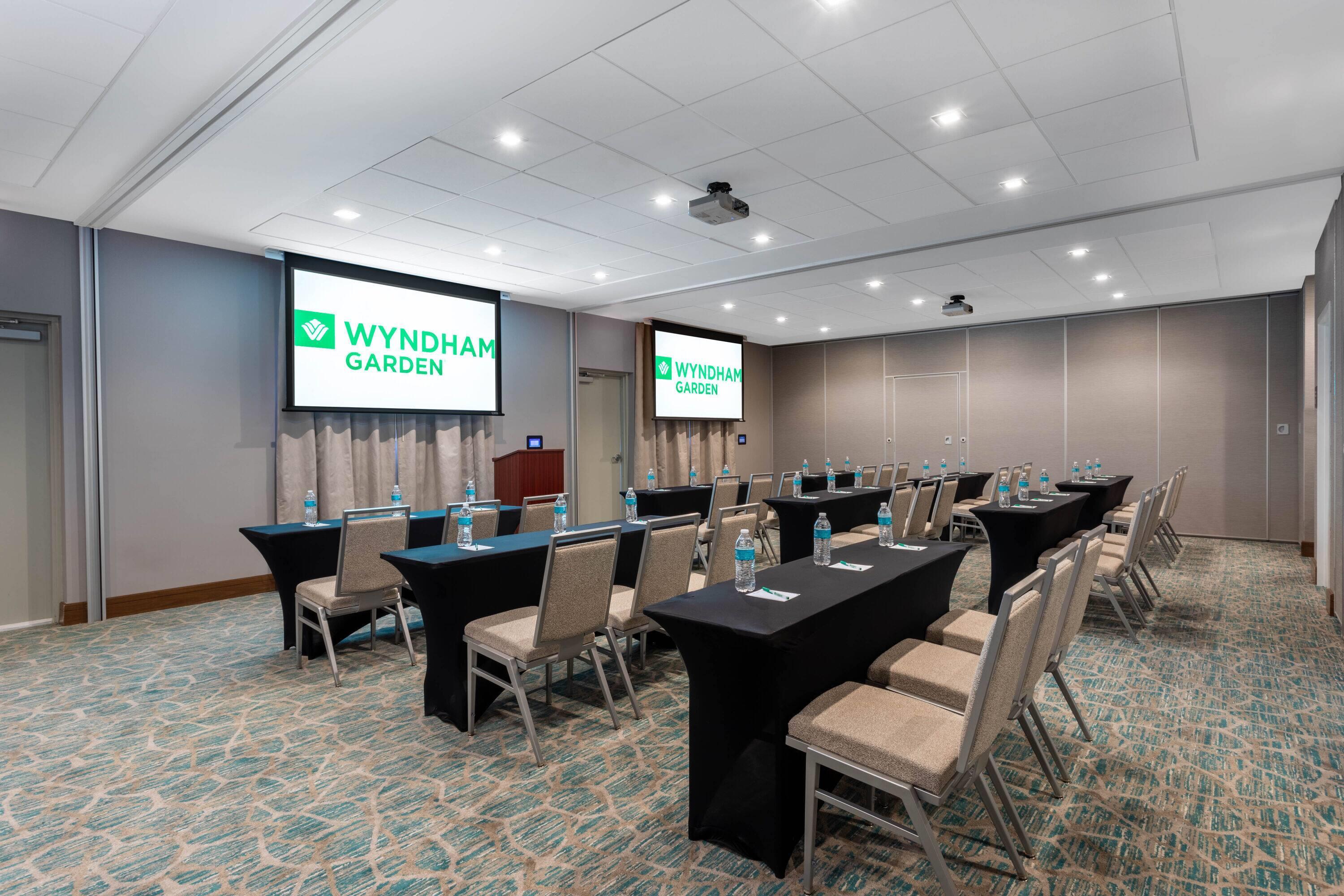 Meeting Room | Wyndham Garden Miami International Airport