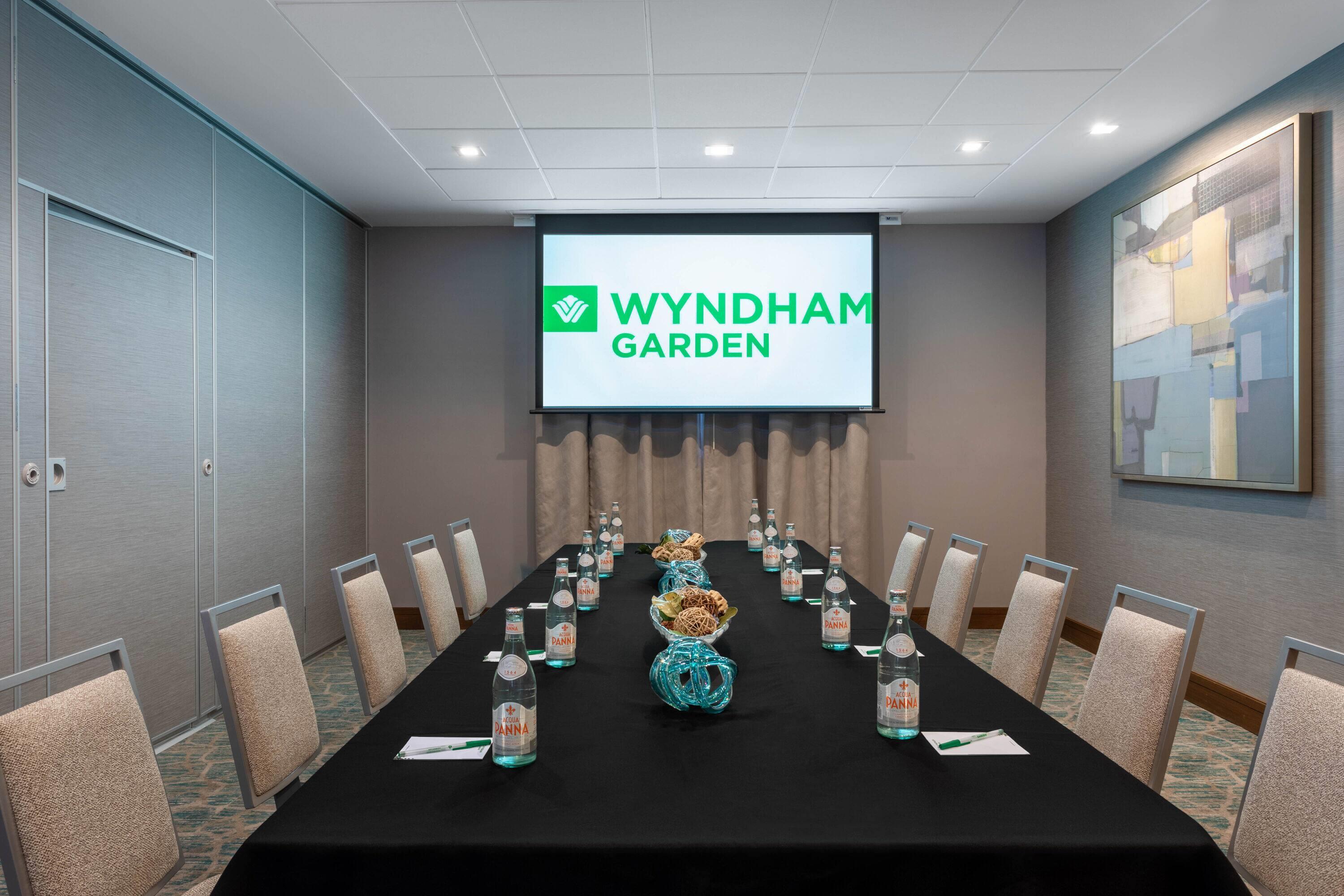 Meeting Room | Wyndham Garden Miami International Airport