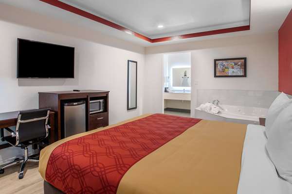  - Econo Lodge Houston