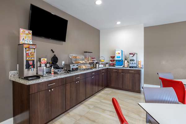 Amenities - Econo Lodge Houston