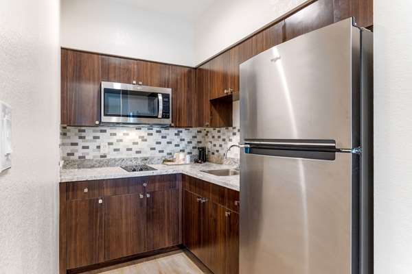 Suite - Econo Lodge Houston