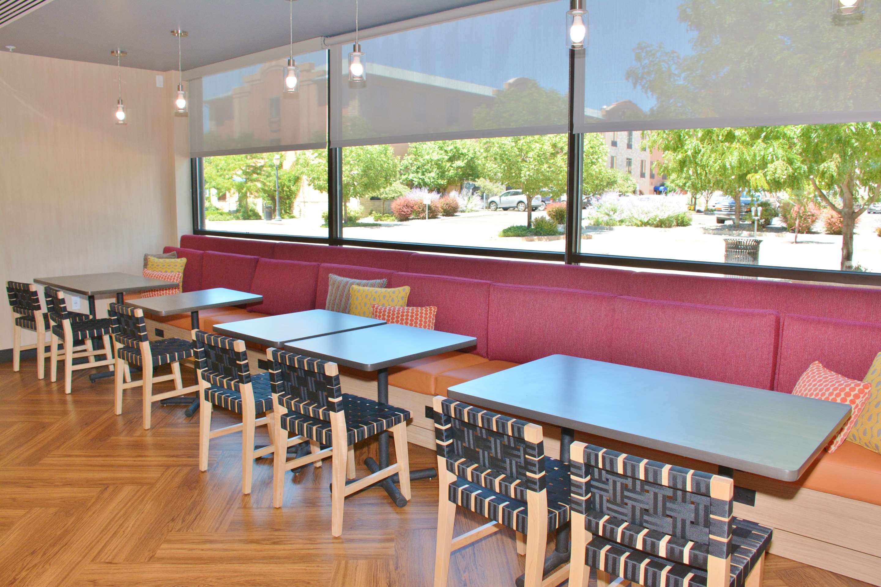 Breakfast Area | Tru by Hilton Grand Junction Downtown