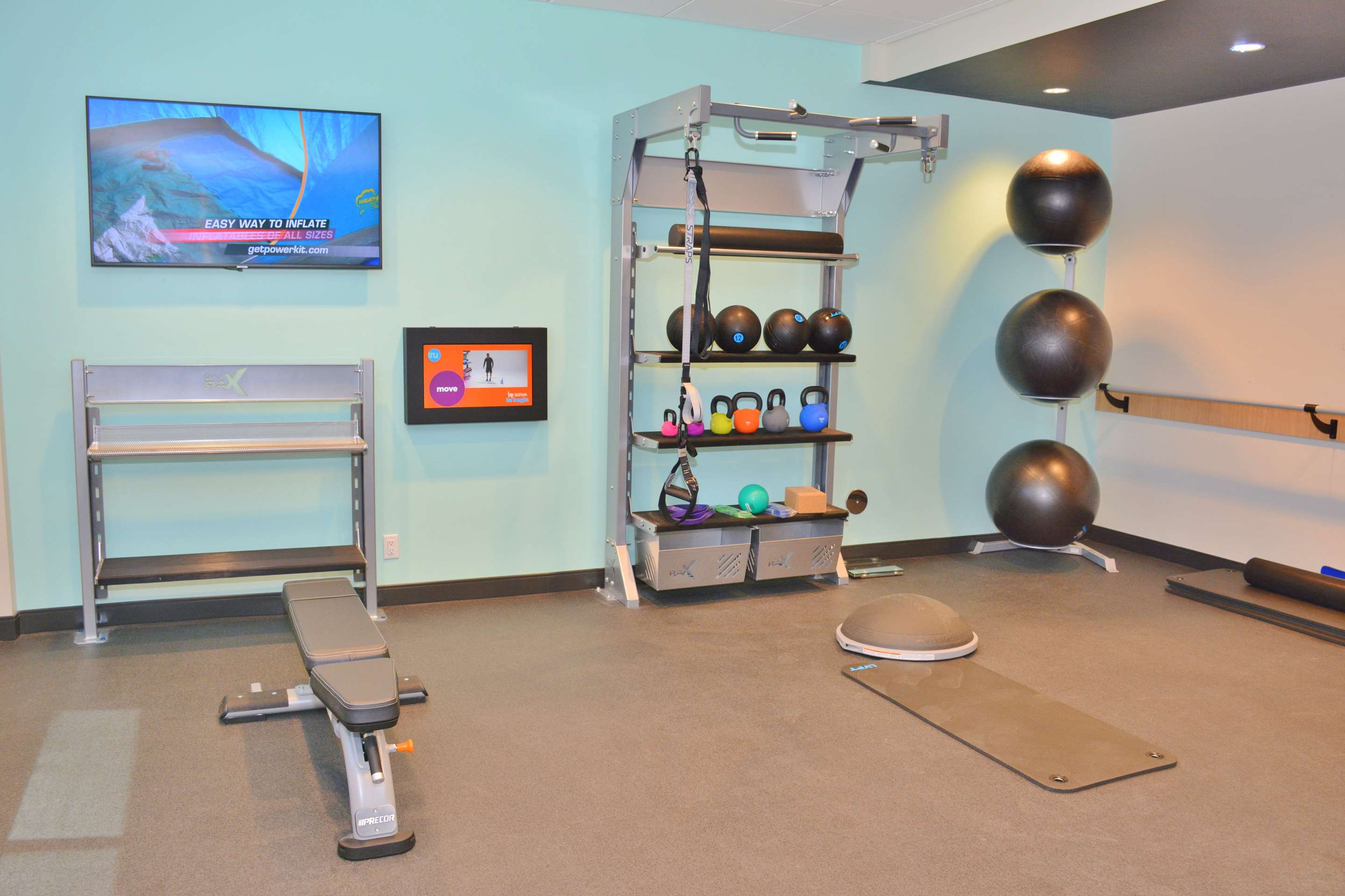 Health club fitness center gym | Tru by Hilton Grand Junction Downtown