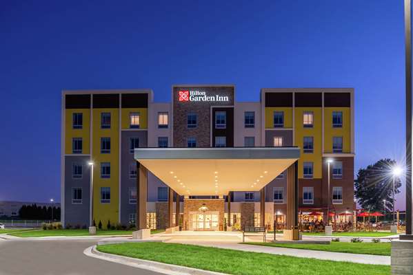 Exterior view - Hilton Garden Inn Airport Kansas City