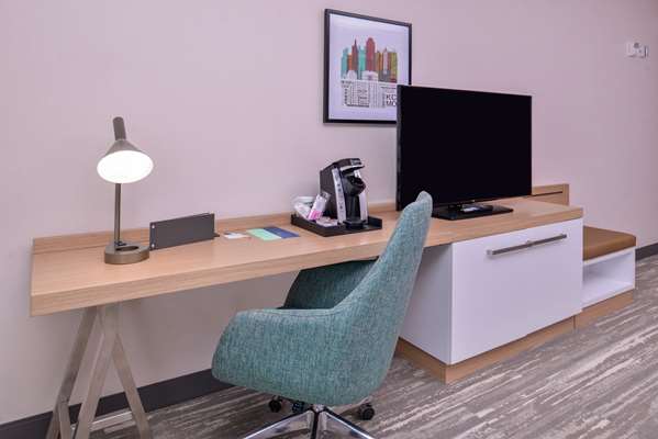  - Hilton Garden Inn Airport Kansas City