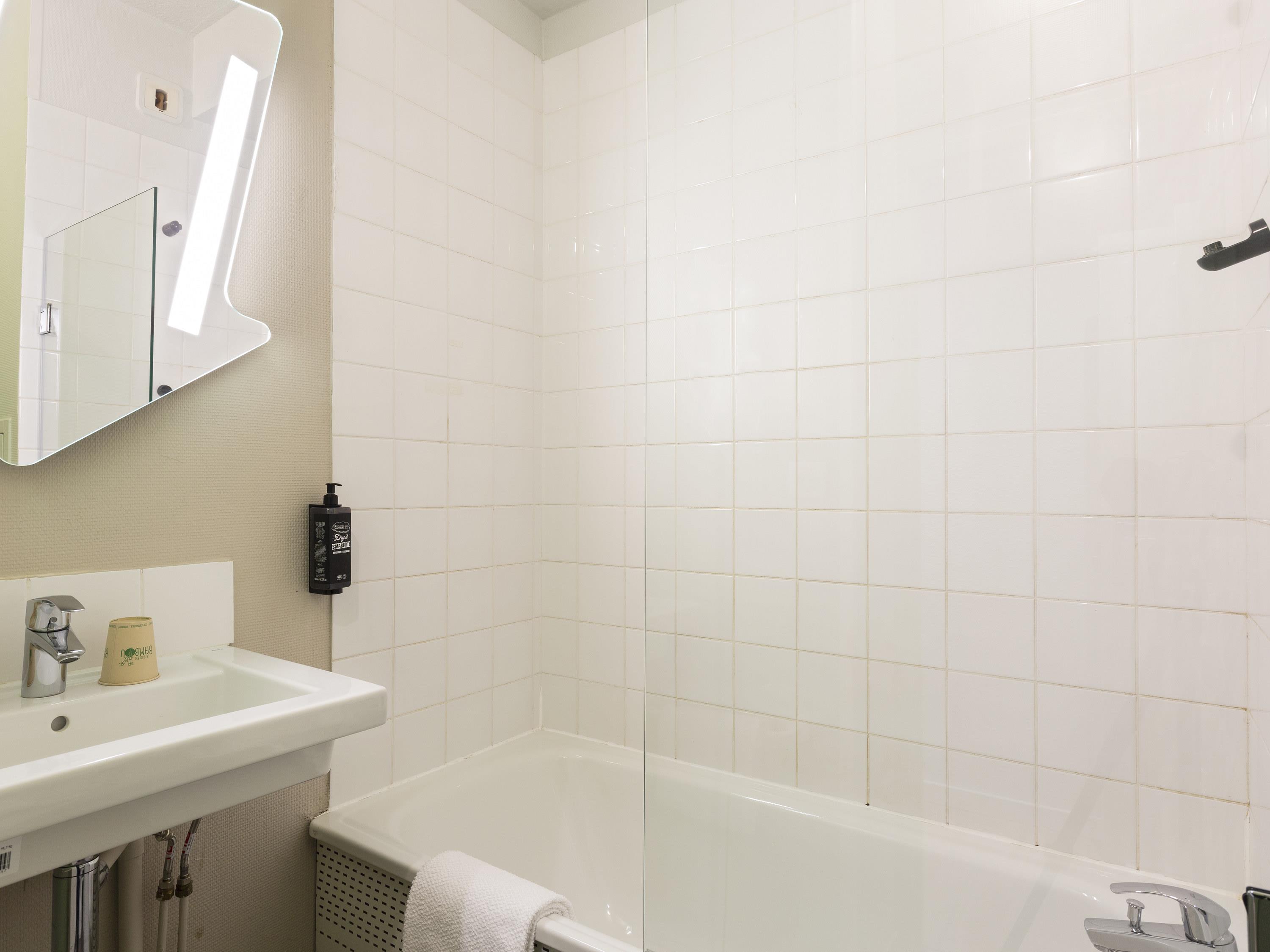 Ibis Budget Bourgoin Jallieu Centre Room Type - Standard room with two single beds