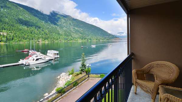 - Prestige Lakeside Resort Nelson