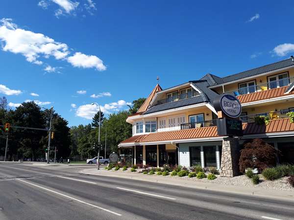 Exterior view - Prestige Beach House Kelowna