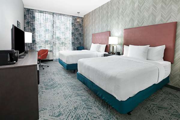  - La Quinta Inn & Suites Euless