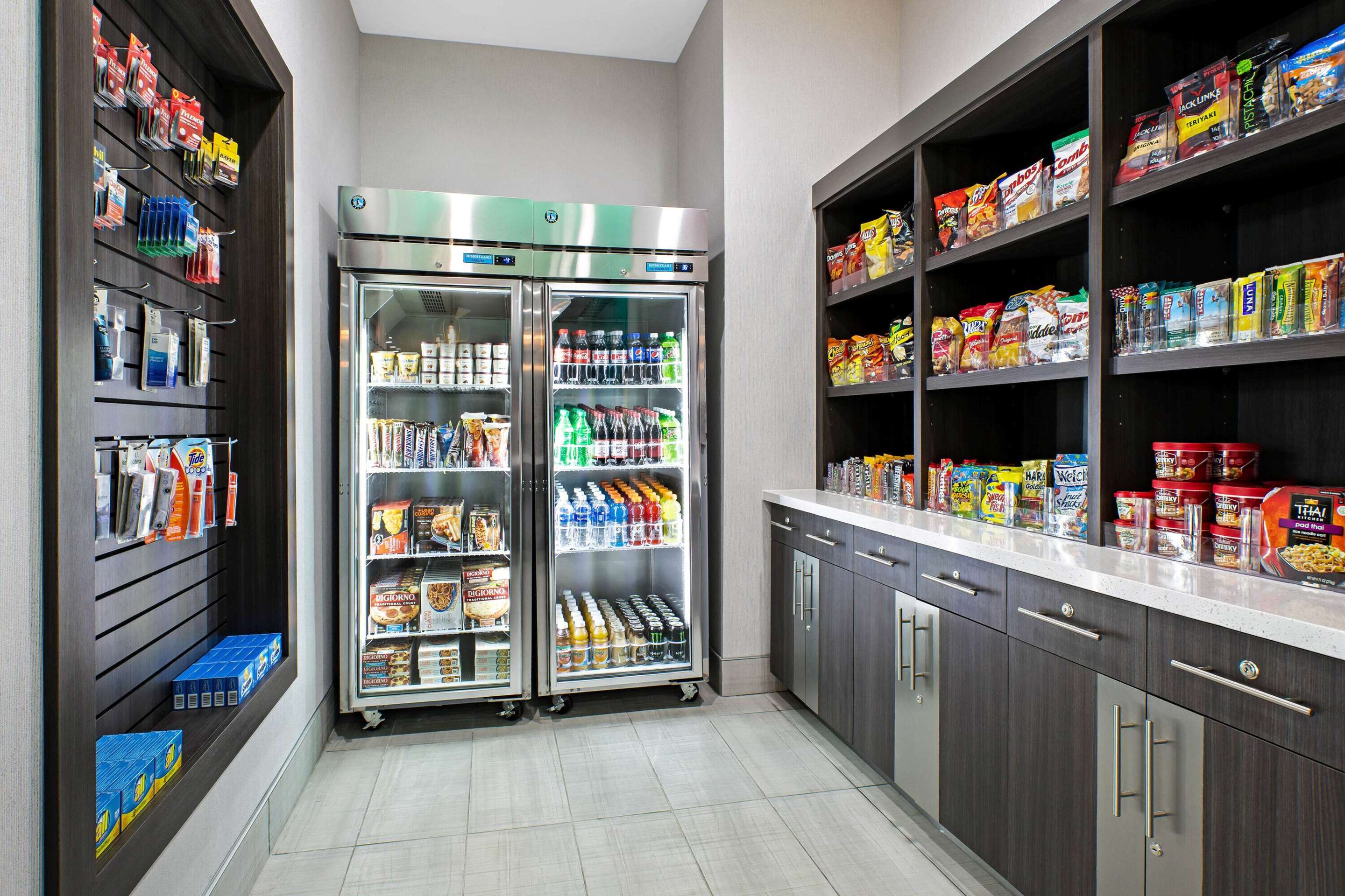 Property amenity | La Quinta Inn & Suites DFW West-Glade-Parks
