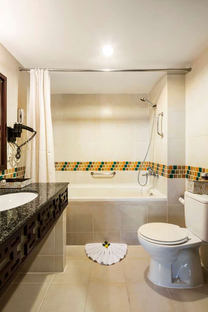 REX HOTEL-guestroom-Guest Room,Bathroom,Suite,On-Site.jpg