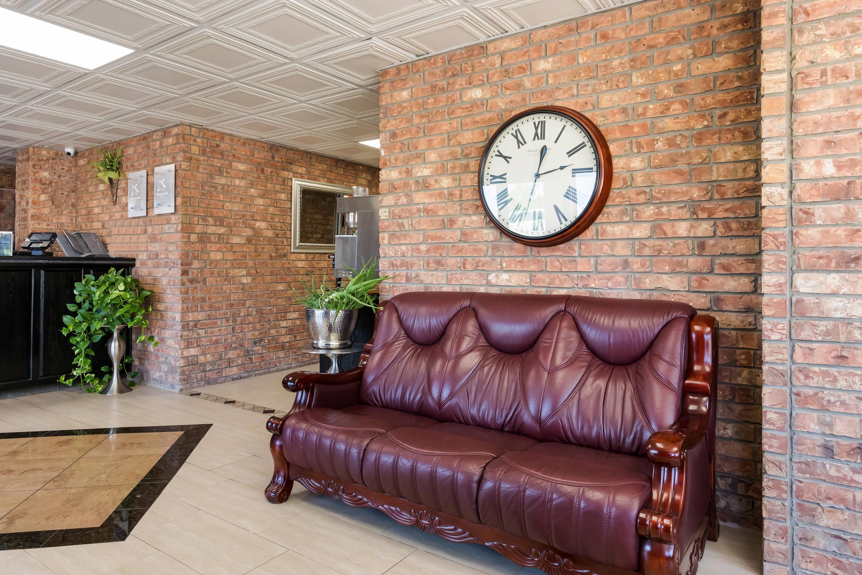 Lobby with sitting area
