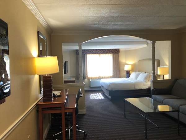  - Best Western Springfield Hotel