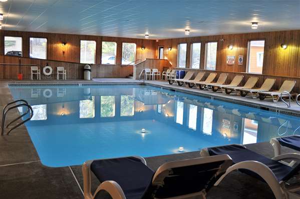 Pool - Fox Ridge Resort North Conway