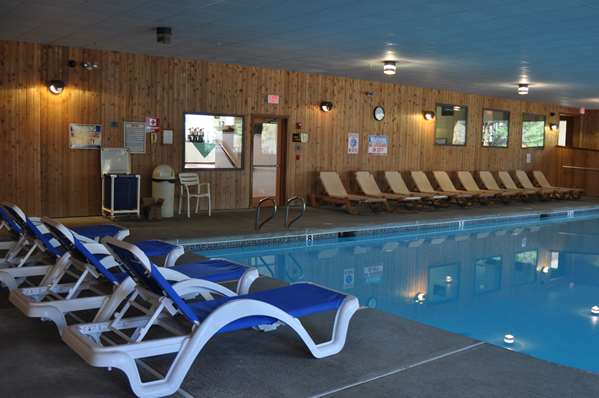 Pool - Fox Ridge Resort North Conway