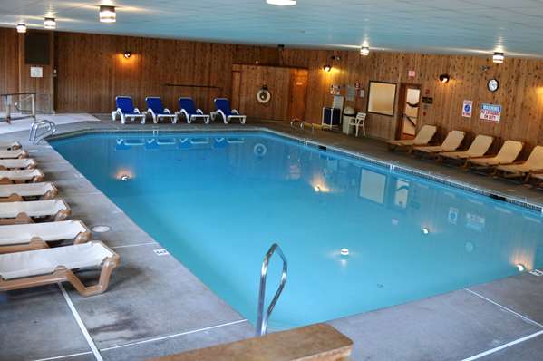 Pool - Fox Ridge Resort North Conway