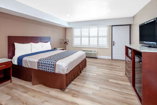  - Travelodge Harbor City