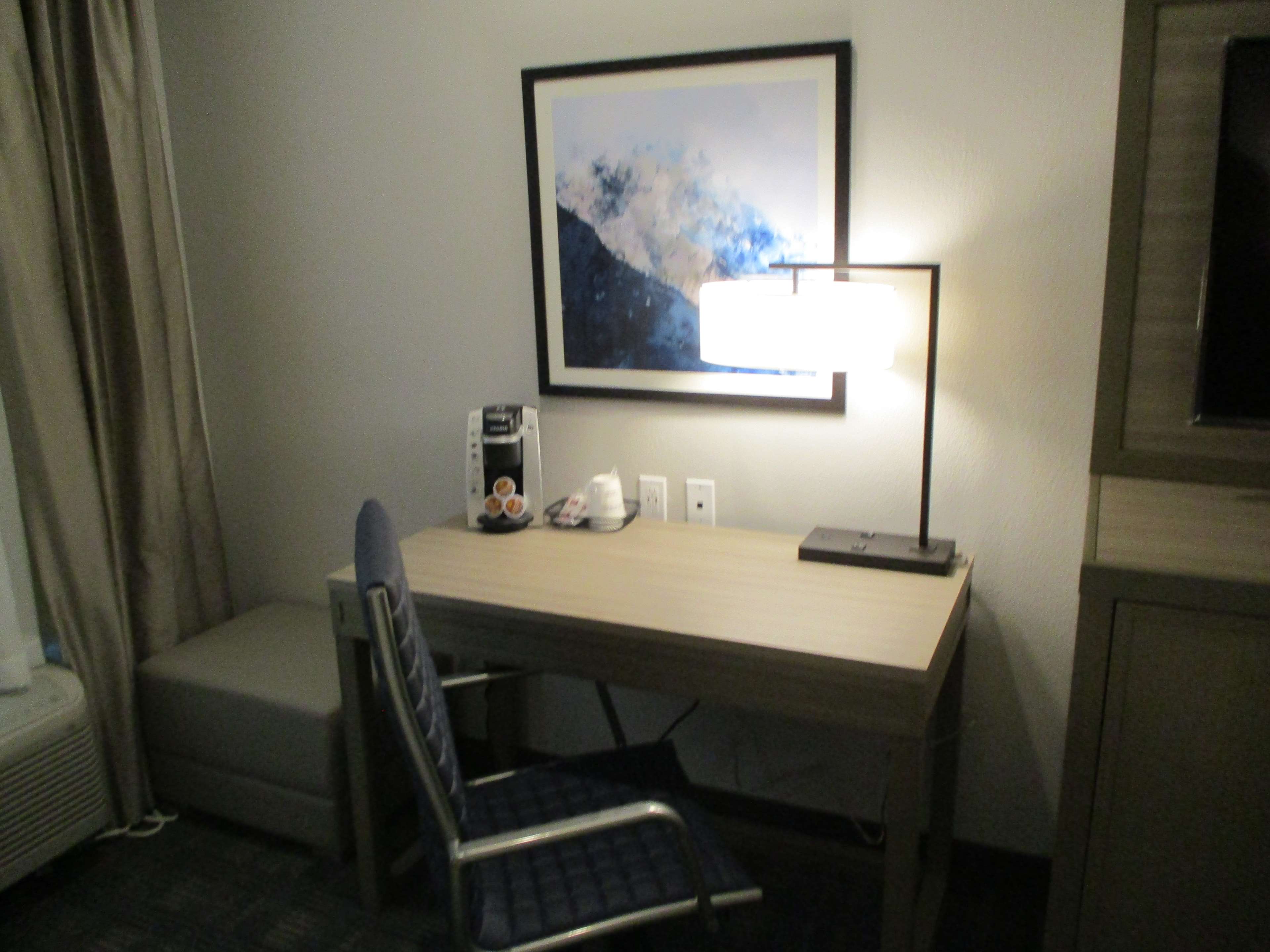 Best Western Plus Wills Point - Tap to explore photos