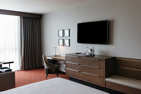  - Revel Hotel Urbandale - I-35 & I-80, Exit 125