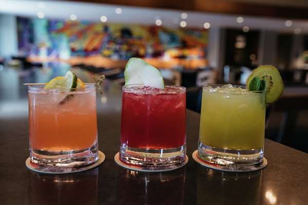 Bar - Revel Hotel Urbandale - I-35 & I-80, Exit 125