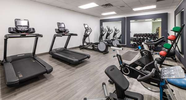 Fitness/ Exercise Room - DoubleTree by Hilton Hotel Penn Station Newark