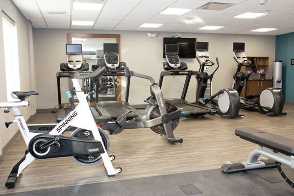Fitness/ Exercise Room - Hampton Inn & Suites Dundee