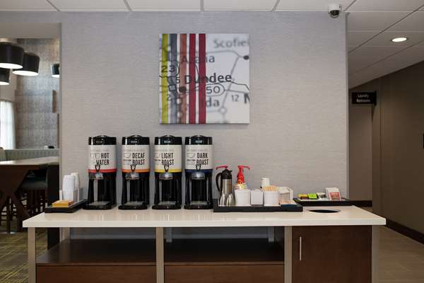 Restaurant - Hampton Inn & Suites Dundee