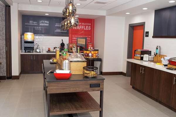 Amenities - Hampton Inn & Suites Dundee