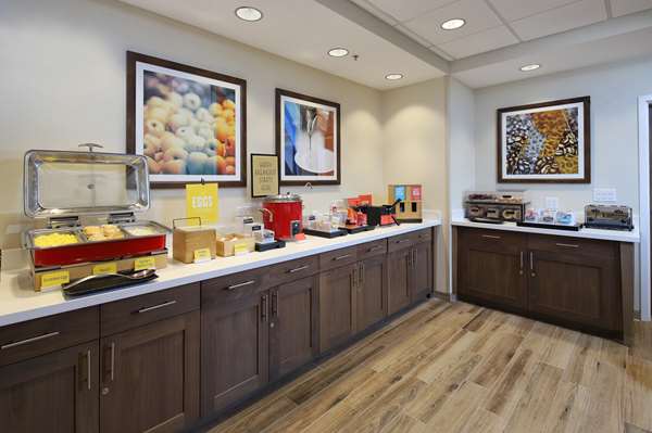 Amenities - Hampton Inn & Suites Tech Park Tucson - I-10, Exit 273