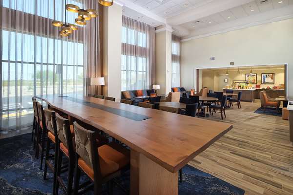 Amenities - Hampton Inn & Suites Tech Park Tucson - I-10, Exit 273