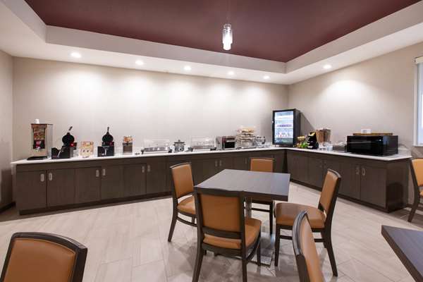  - Hawthorn Suites by Wyndham Odessa - I-20, Exit 120