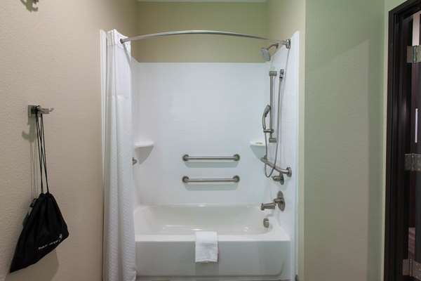  - Hawthorn Suites by Wyndham Odessa - I-20, Exit 120