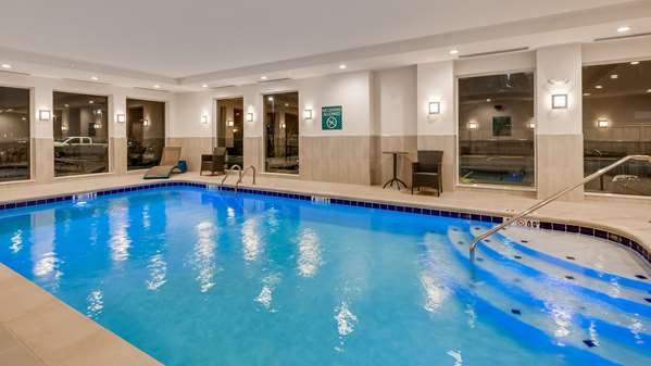 Pool - Best Western Plus Desoto Hotel Olive Branch