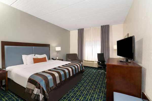  - Wingate by Wyndham Airport Fletcher - I-26, Exit 40
