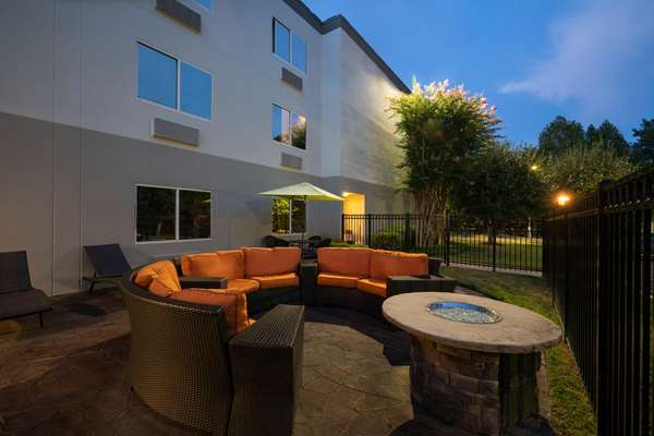  - Wingate by Wyndham Airport Fletcher - I-26, Exit 40