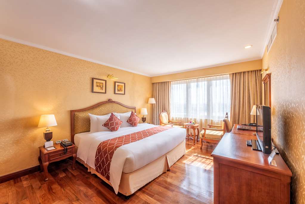 HOTEL GRAND SAIGON-guestroom-Guest Room,On-Site.jpg