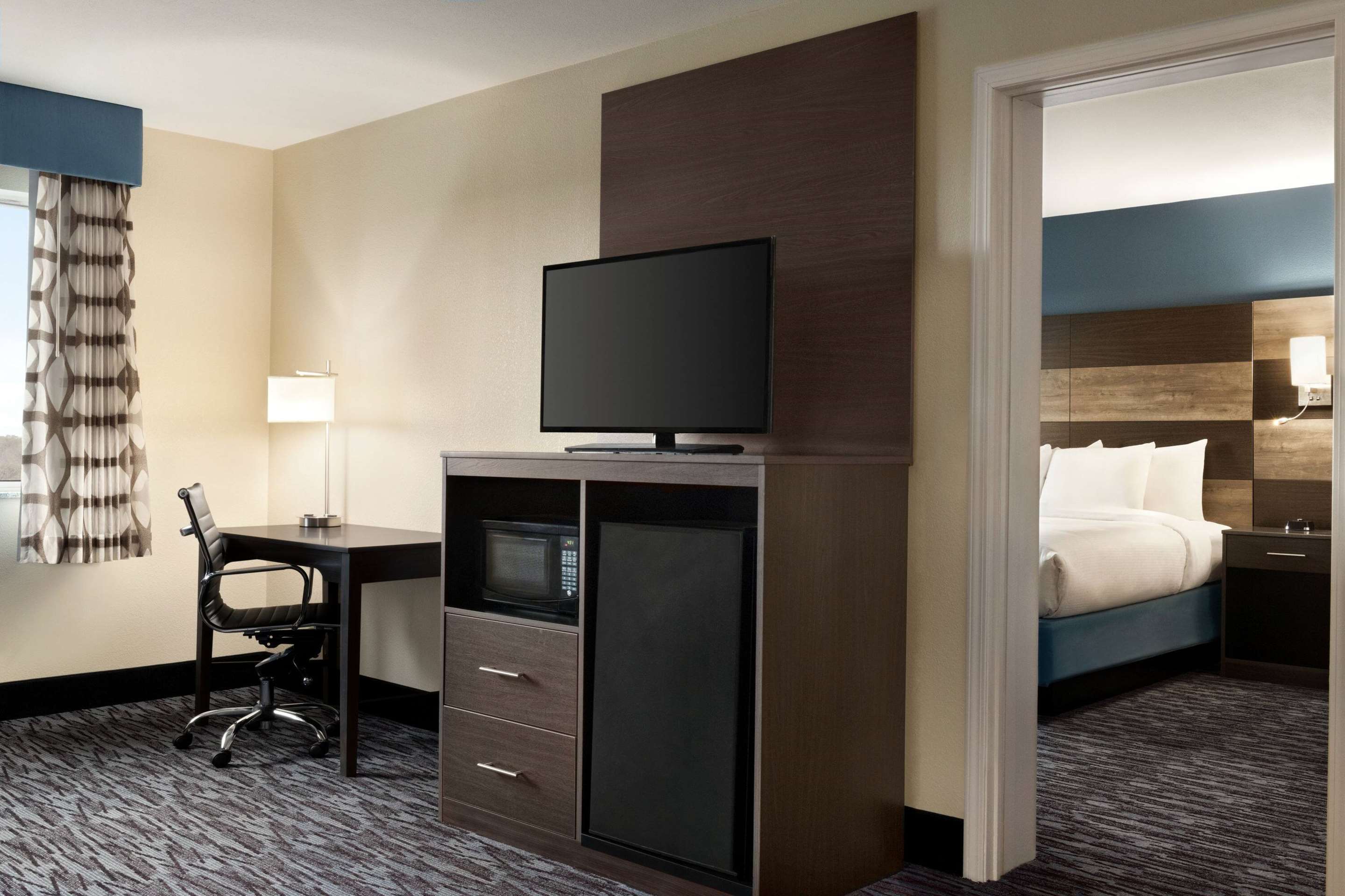 Suite | AmericInn by Wyndham Dodgeville