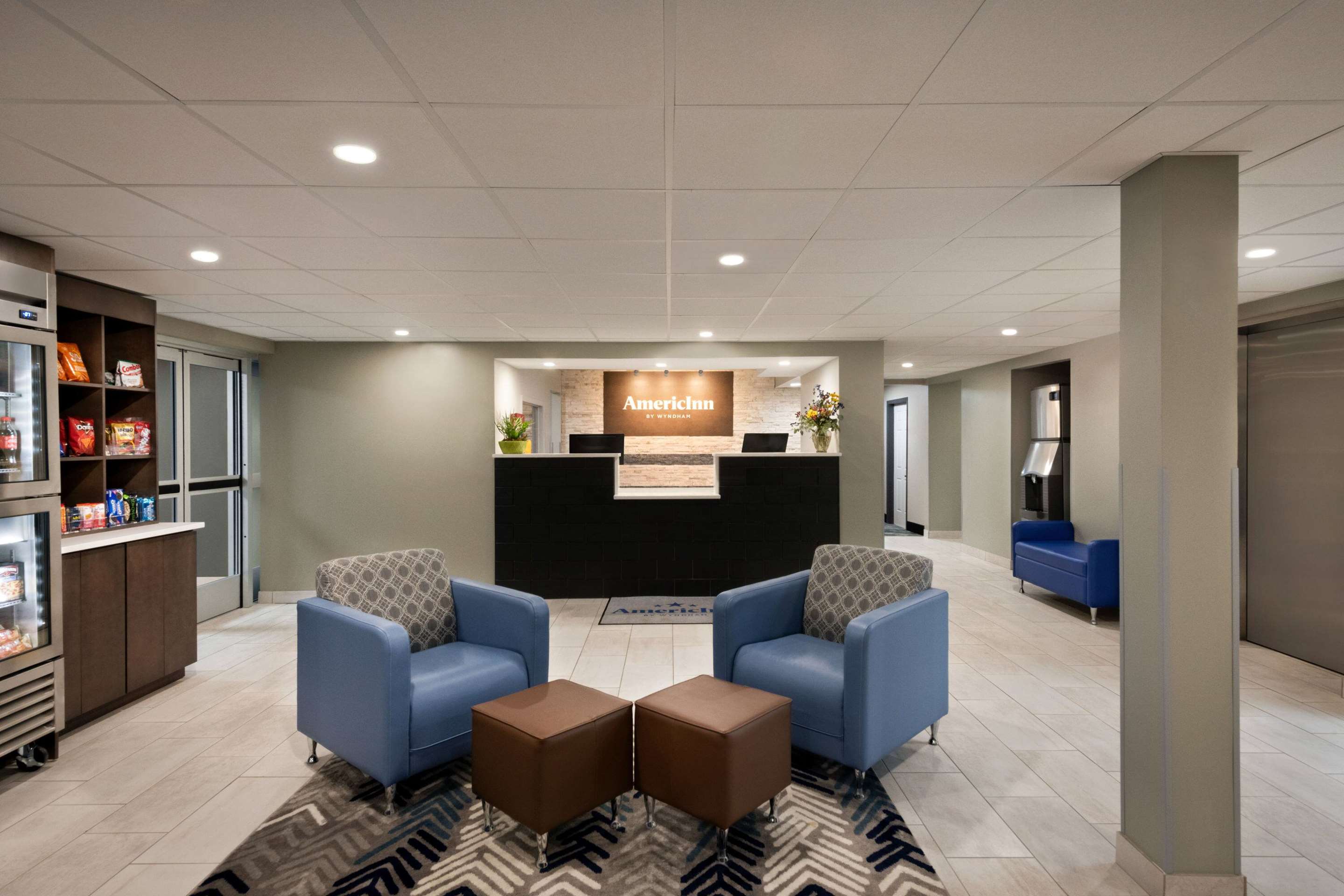 Lobby | AmericInn by Wyndham Dodgeville