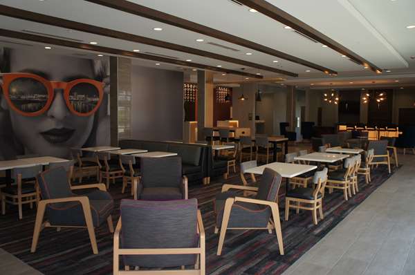 Restaurant - La Quinta Inn & Suites Altoona - I-80, Exit 142