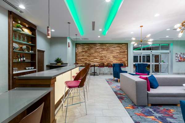 Bar - La Quinta Inn & Suites Altoona - I-80, Exit 142