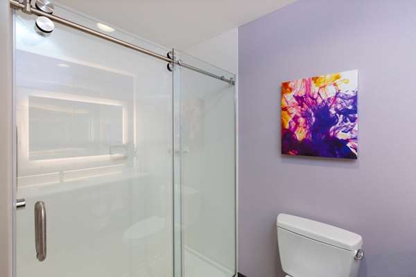  - La Quinta Inn & Suites Altoona - I-80, Exit 142