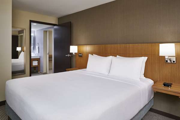 Suite - Hyatt Place Hotel Riverfront Wilmington - I-95, Exit 6