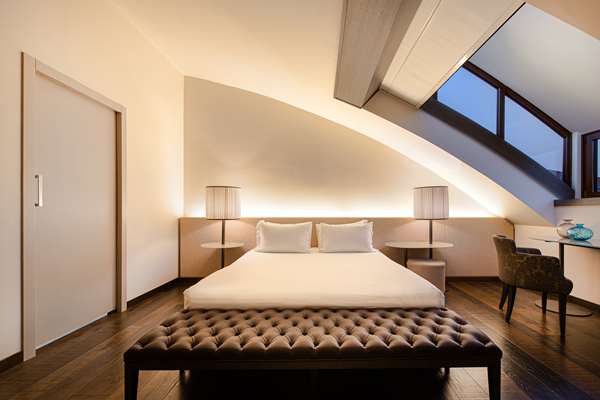 Guest Room,On-Site