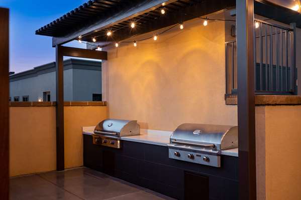 Restaurant - Home2 Suites by Hilton Bakersfield