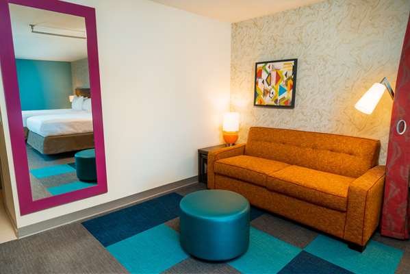  - Home2 Suites by Hilton Bakersfield