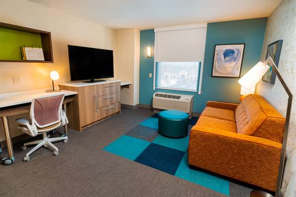  - Home2 Suites by Hilton Bakersfield
