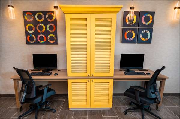 Conference Area - Home2 Suites by Hilton Bakersfield